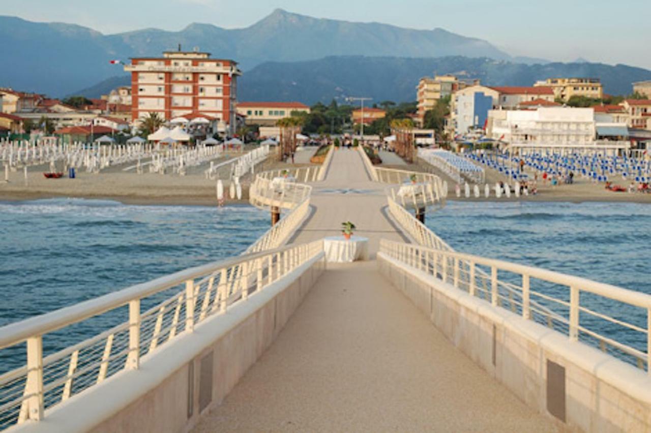 Appartamento Abate Lido di Camaiore Dış mekan fotoğraf